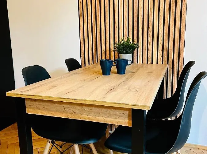 Metro Center - Centrum דירה גדינייה